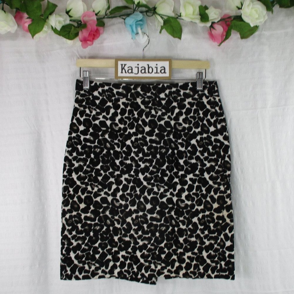 J. CREW Factory Skirt W/Animal Print Size 2